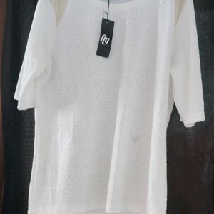 T-shirt With Round Neck And Half Sleeve..