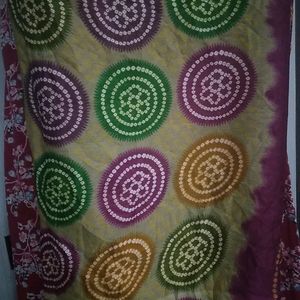 Pretty Georgette Bandini Print Saree