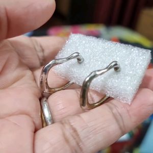 5 Pair Of Earings