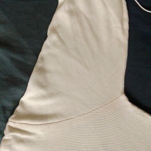 Sweatshirt Neck Fold