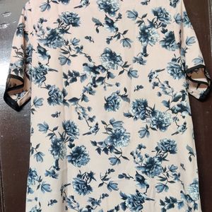 Max Floral Peach Colour Top