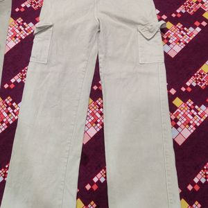 Trendy Creme Cargo Jean