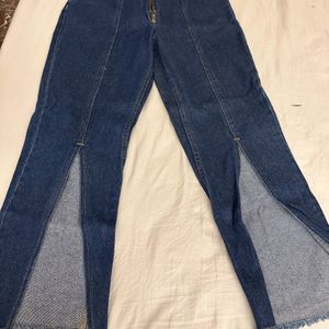 Cut jeans