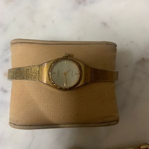 Gold Bracelet With Free Watchs