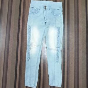 Y-17 Size 28 Slim Fit Women Denim Jeans