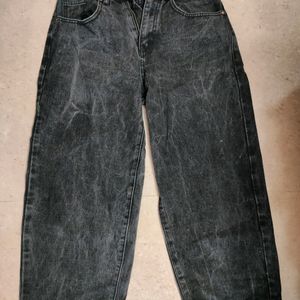 Charcoal Black High Waist Baggy Jeans.