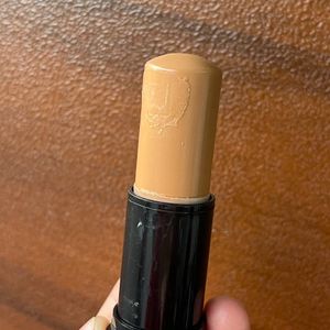 Lakme Facelift Foundation Stick-NeutralMedium