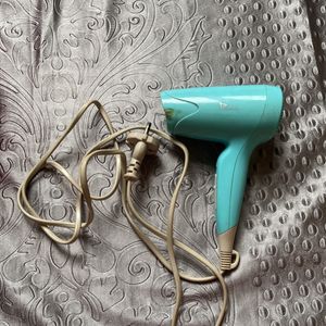 Syska Hair Dryer