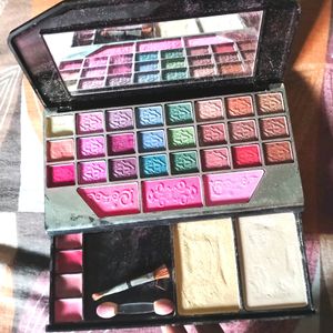 Makeup Kit