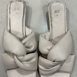 Used But Loved H&M Offwhite Sandal