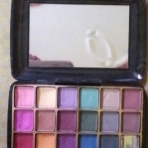 Mini Eyeshadow Palette