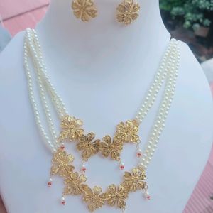 Gold Polish Necklace