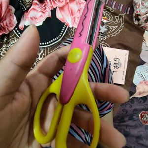 Zig-zag Scissors