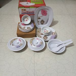 Dinner Set Bilkul New