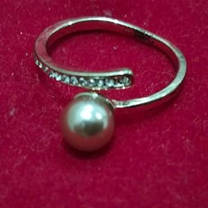 White Pearl Ring 💍 Only In 100 Rs