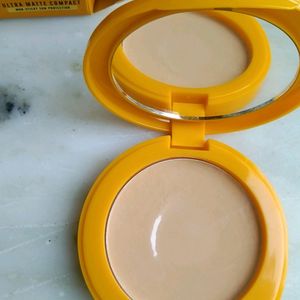 Lakme Sun Expert Compect