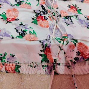 Floral Puffed Sleeves Top