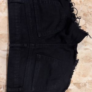 Low Waist Shorts (Black)