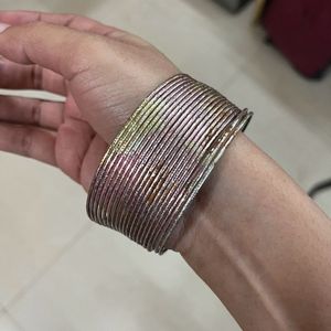 Spiral Strechable Bangles