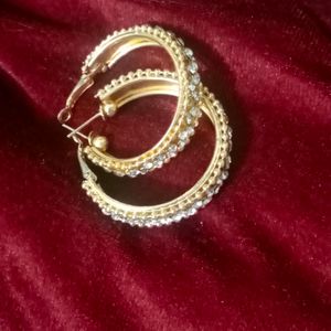 New beautiful golden hoops with shinning diamond