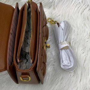 HIGH QUALITY IMPORTED DESIGNER LOOK SLING