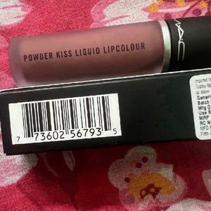 Powder Kiss Liquid Lipstick "Date-Maker”