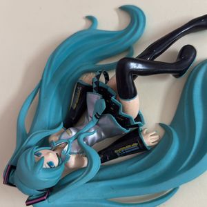 Hatsune Miku Figure