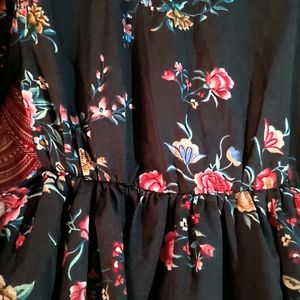 GOWN DRESS👗BLACK COLOR FLORAL PRINT