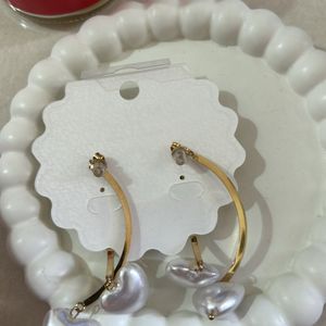 Anti-tarnish pearl earrings