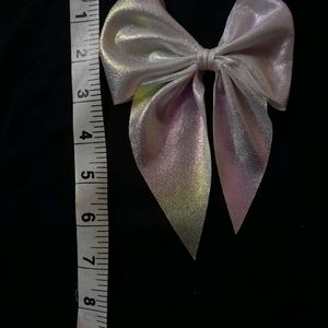 Holographic Bow😲😲sale***
