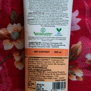 Mama Earth Honey & Malai Face Wash