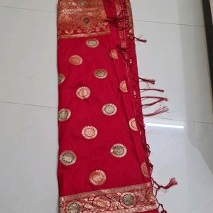 Heavy Beautiful Ethnic Banarasi Saree For Weddi