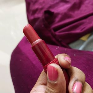 COMBO OFFER(pack Of 4 Lipsticks)