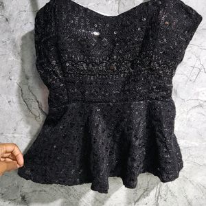 BLACK SEQUINS TOP