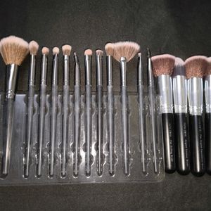 Makeup Brush Set Of 17 Brushes