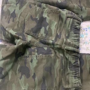 GAP Military Print pant