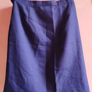 For sale new, unworn Skirt