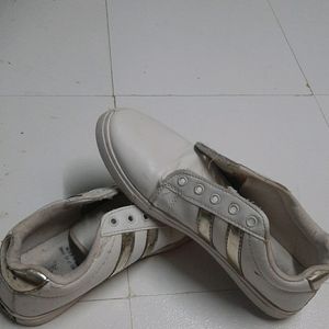 White Sneakers UK 8