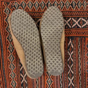 Jute Toms