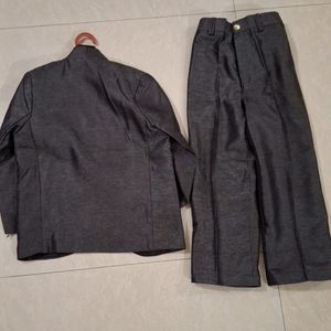 Coat pant suit for boys