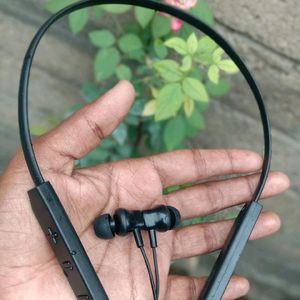 BT Neckband (New Condition)