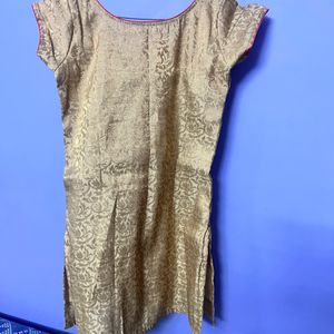 Pattu Febric Kurta -xs