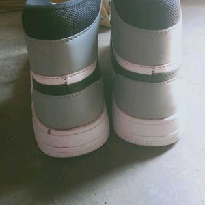 Men Shoes Like New Condition