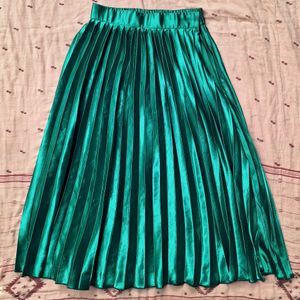 Pleated Midi Skirt