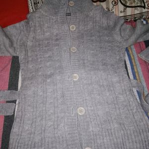 Grey Coloured Extra Long Sleeves Sweater