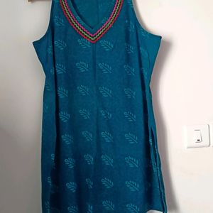 Sleeveless Stylish Kurti