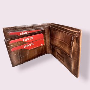 Levis Genuine Leather Wallet Men's Wooden Box