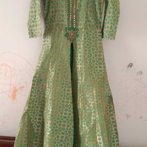 New Ethnic Gown With Skirt