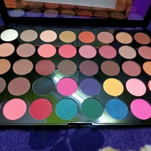 NEW HD Professional 40 Pigmented Eyeshadow Colors