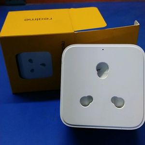 Realme Wi-Fi Smart Plug 16A(White Colour)❤️